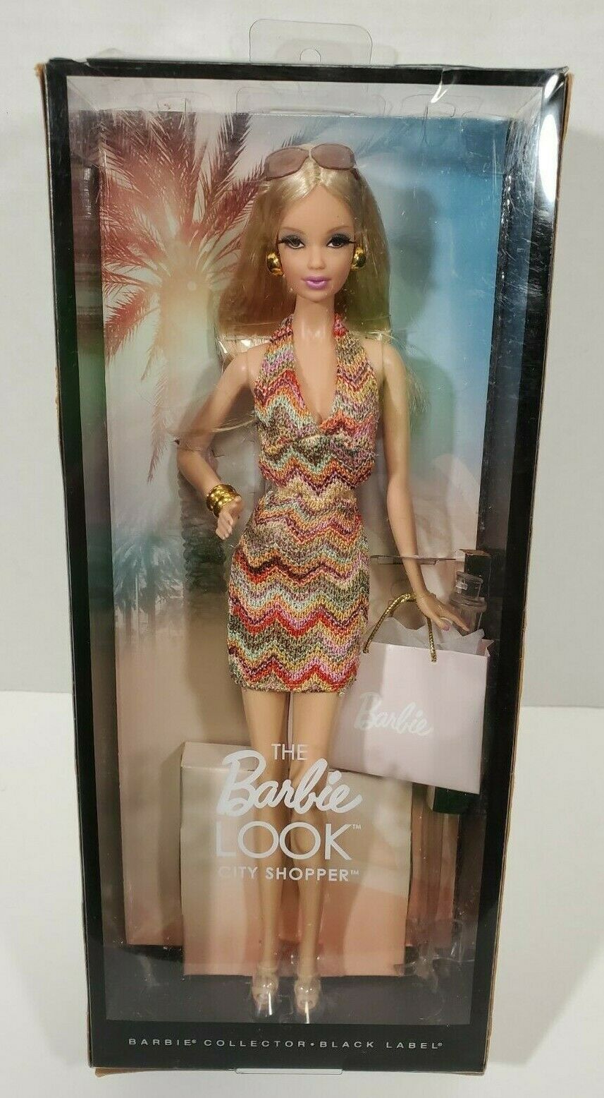 New 2012 The Barbie Look City Shopper Blonde Doll Black Label Mattel #x8256