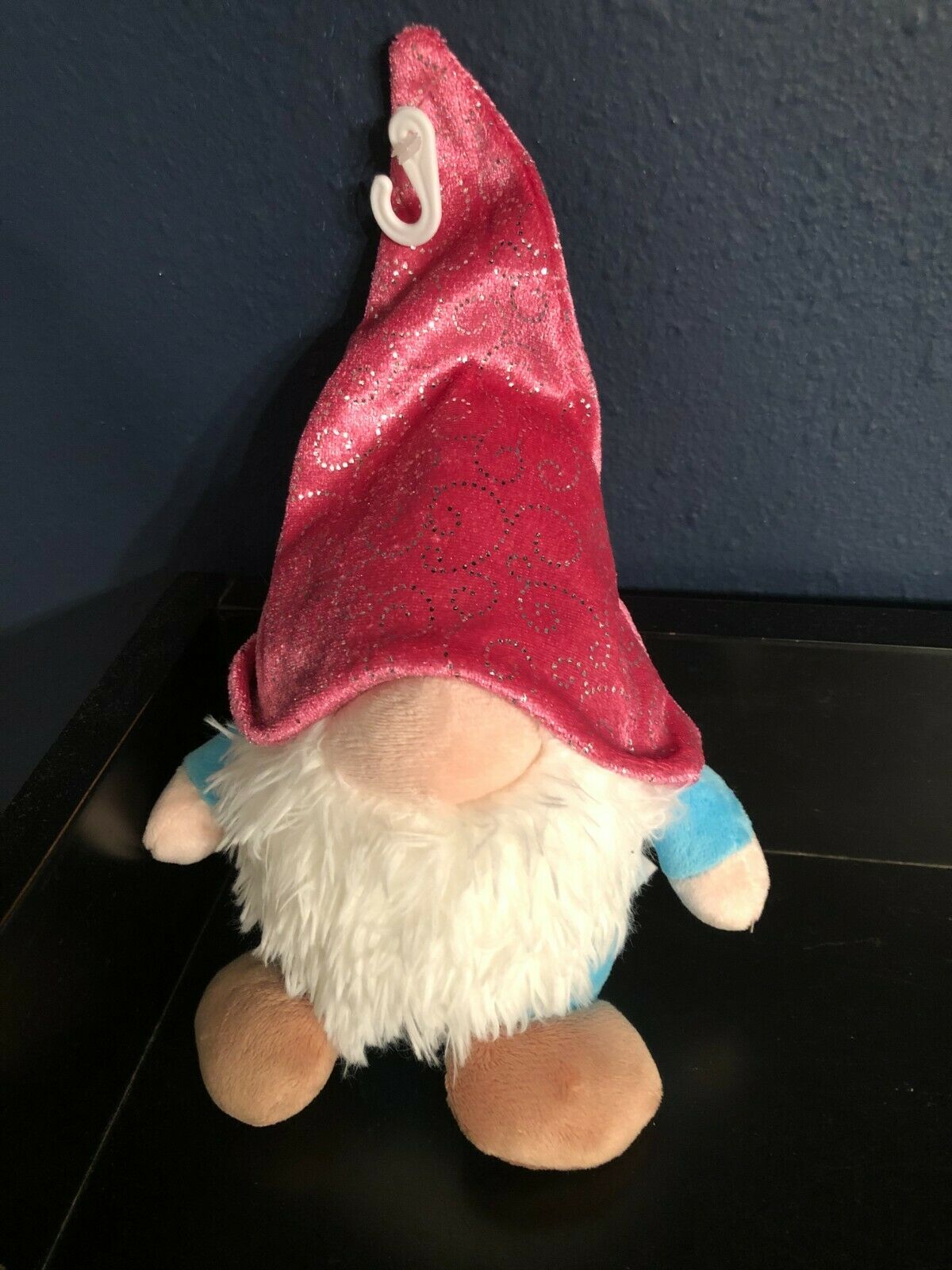 The Gnomlins Plush Gnome Dwarf Stuffed Animal Aurora Pink Hat Blue Body 10" Vgc