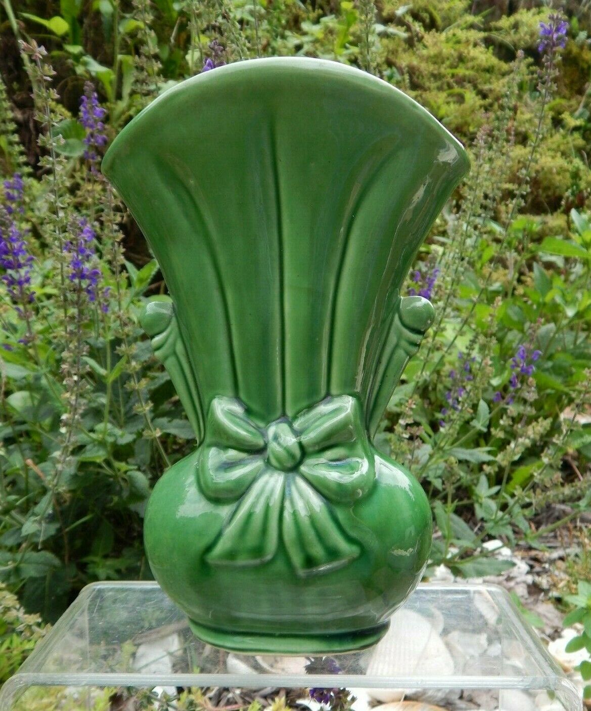 Vintage Shawnee Usa 819 Green  Art Pottery Bow Vase 8.75" X 5.88" X 4" Excellent